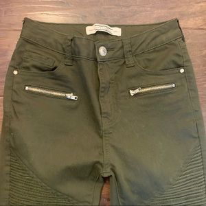 High rise Papaya Denim department size 1